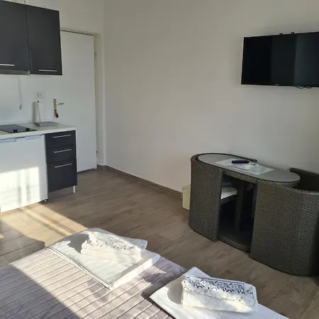 Caric Apartman